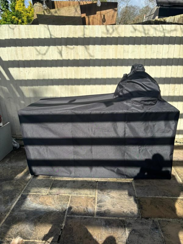 Waterproof outdoor furniture cover - Image 2